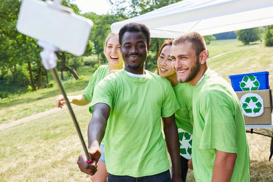 Summer Recycling Selfie